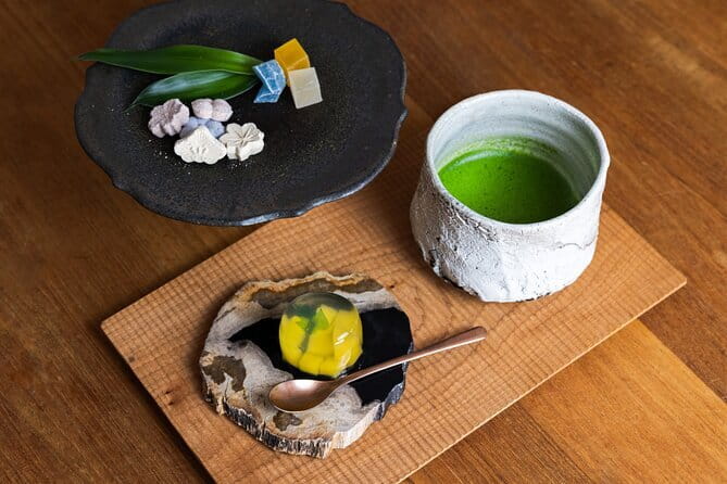 Kintsugi Workshop Class in Shibuya, Tokyo with mon cadeau - Matcha Tea First, Then the Real Craft Begins