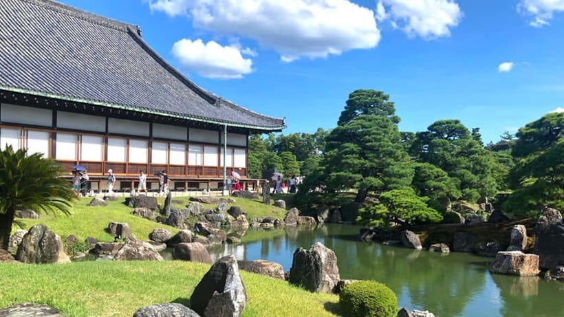 Kyoto: Nijo Castle World Heritage Guided Tour with Admission - Nijo Castle in 90 minutes: what the tour really gives you