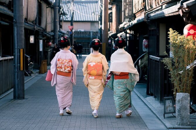 Kyoto Uncovered: One Full-Day Private Experience for First-Timers - Gion after Kiyomizu-dera: traditional streets and an easy evening pace