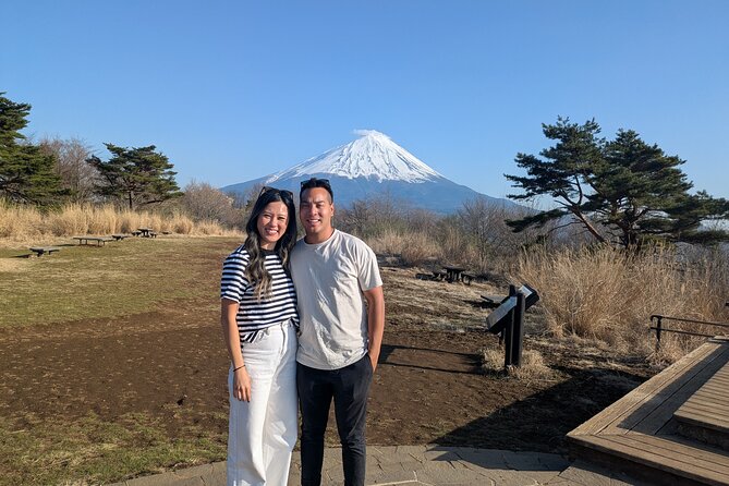 Lake Kawaguchi : Exclusive Private Customized Tour w/ Local Guide - Oshino Hakkai: Fuji Springs and the World Heritage Village Stop
