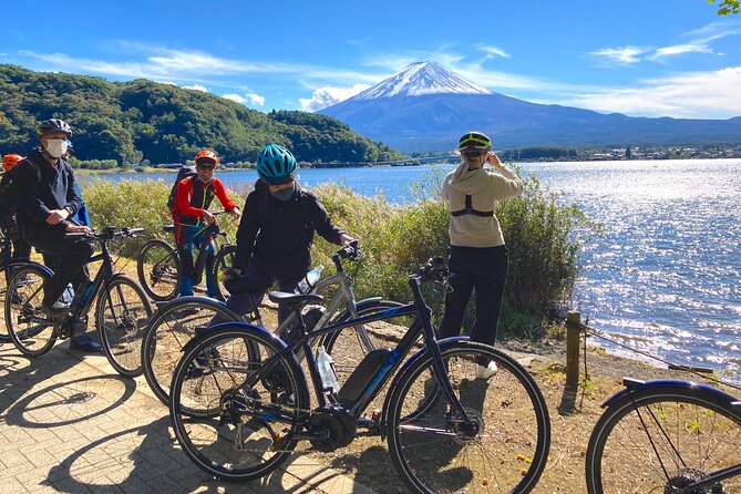 Lake Kawaguchi Explorer: E-Bike Guided Tour - Why this e-bike tour fits Kawaguchiko better than a bus day