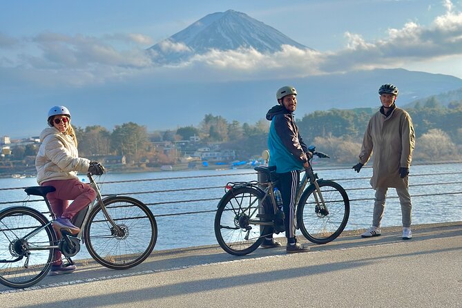 Lake Kawaguchi Explorer: E-Bike Guided Tour - Lake Kawaguchi Ohashi Bridge: your best photo moment