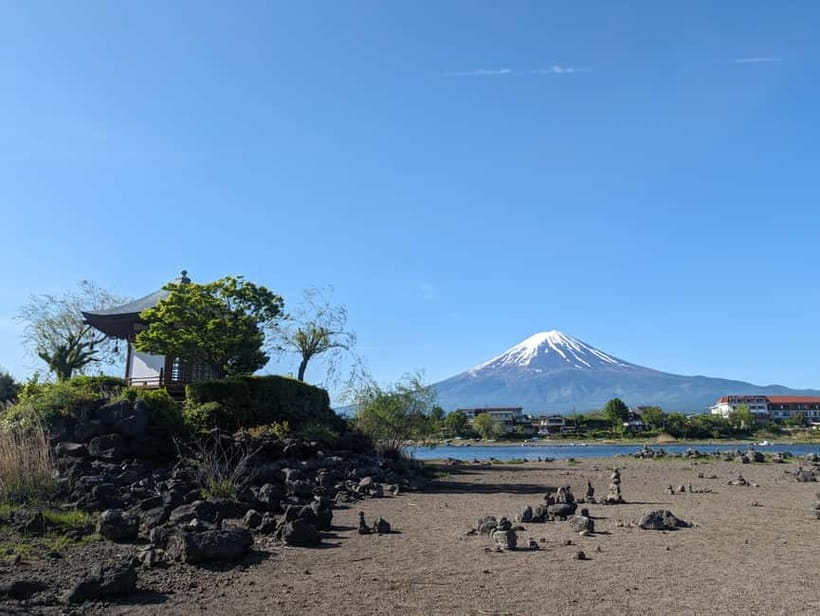 Lake Kawaguchi : Half day Private Tour with local guide - Oishi Park at Lake Kawaguchi: a viewpoint you can adjust to the day