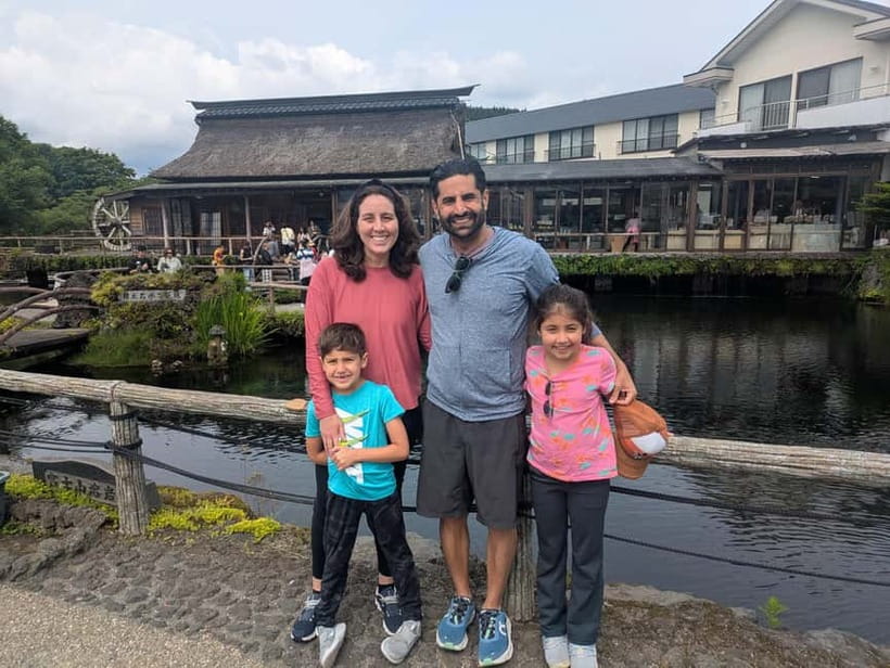 Lake Kawaguchi : Half day Private Tour with local guide - Pickup, minivan comfort, and the practical value of having one plan