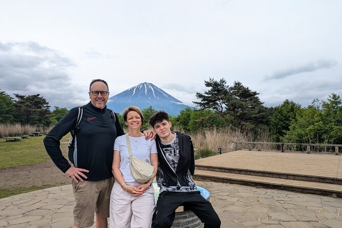 Lake Kawaguchi : Private Half Day Customized Tour w/ local guide - Pickup, mini-van timing, and how the day stays manageable