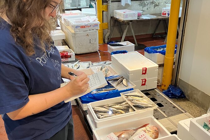 Learn Sushi-grade fish with a licensed guide @Yokohama fishmarket - Walking in with wholesale access (and why it matters)