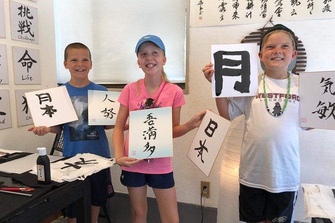 Let's experience calligraphy in YANAKA, Taito-ku, TOKYO !! - Who should book this calligraphy session in Yanaka?