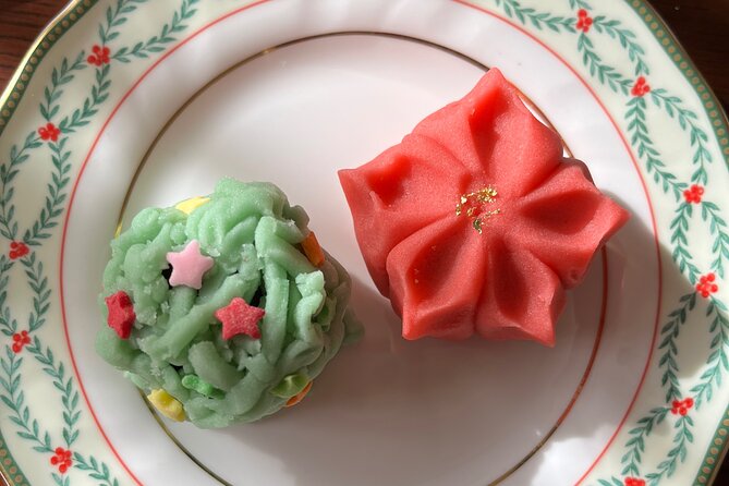Let's make Wagashi at private home in Yokohama, suburban Tokyo - Meet Ikuyo, Tea-Ceremony Training and 15 Years of Teaching