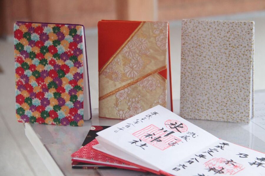 Make a temple stamp book with artist - Folding and Gluing: The Part That Turns Creativity Into a Usable Tool