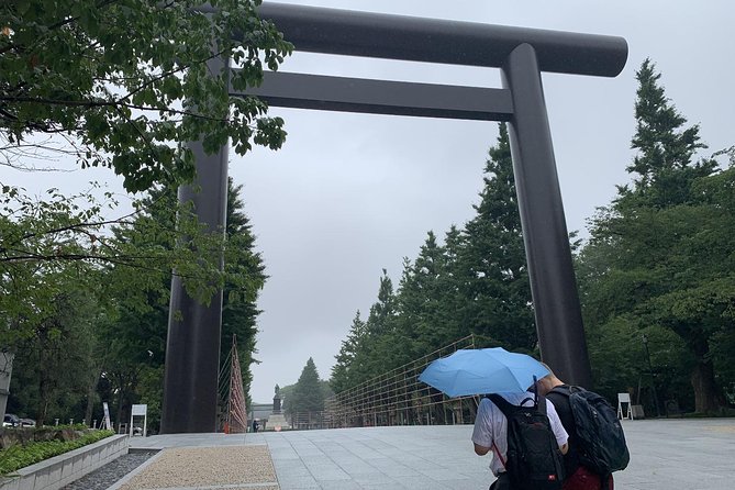 Modern Japanese History Tour in Tokyo - Yasukuni Shrine: remembrance first, then the museum story