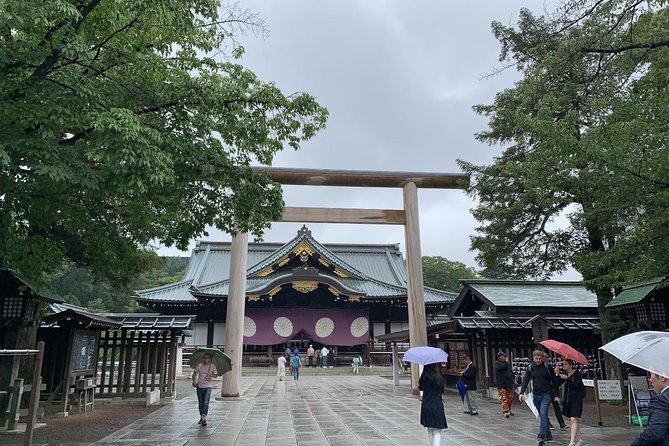 Modern Japanese History Tour in Tokyo - Your guide is the difference maker (names you might hear)