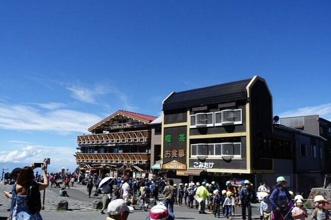Mount Fuji 5th Station, Arakurayama, Oshino Hakkai and Hot Spring - Tokyo pickup, 10 hours on the clock, and group reality