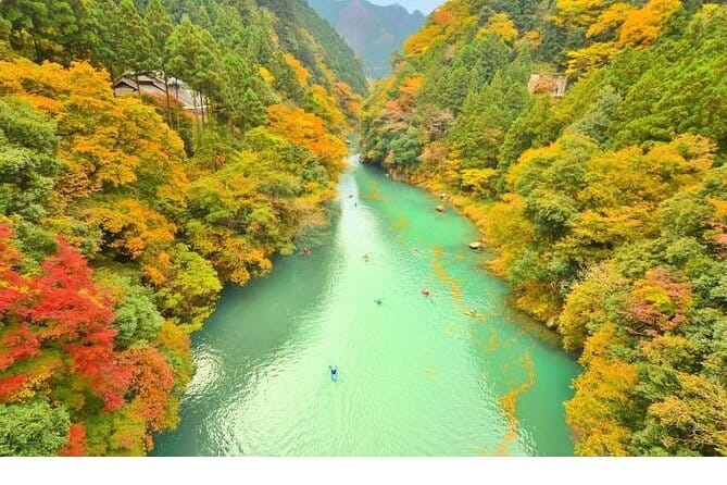 Mount Fuji and Hakone Private Tour with Pickup from Tokyo - Oshino Hakkai: clear ponds fed by Fuji snowmelt