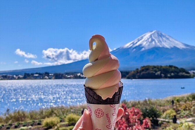 Mount Fuji Full Day Customize Private Tour with English Guide - Lake Kawaguchiko: calm water, classic Fuji angles