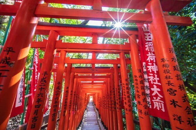 Mount Fuji Full Day Sightseeing Tour from Tokyo - Arakurayama Sengen Park and the Chureito Pagoda