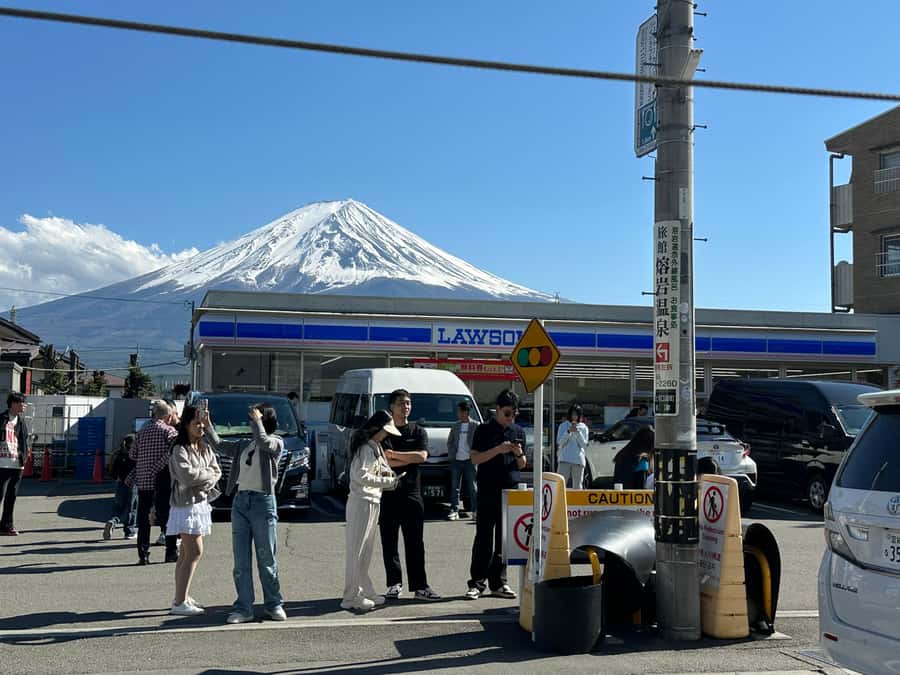 Mount Fuji One Day Private Tour With English Speaking Driver - Practical Tips to Get Better Fuji Photos and a Smoother Day