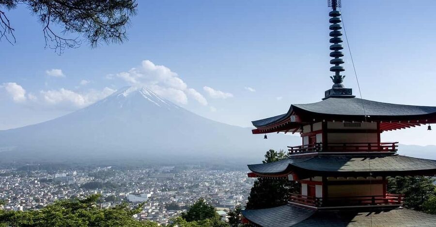 Mount Fuji - Private Tour with English Speaking Chauffeur - Kawaguchiko viewpoints: Mount Fuji and Oishi Park