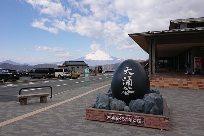 Mt. Fuji and Hakone 1 Day Bus Tour + Kimono Experience - Shinjuku departure, the 1.5-hour restroom rule, and how the day moves