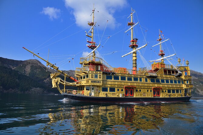 Mt.Fuji and Hakone Private SightSeeing Day Tour With Guide - Oshino Hakkai ponds: quiet Fuji-fed water in 30 minutes