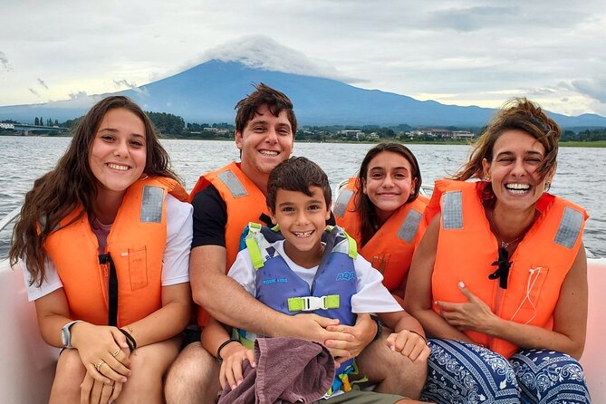 Mt Fuji Area: In-depth Guided Adventure in English or French - Key things that make this Mt. Fuji day work
