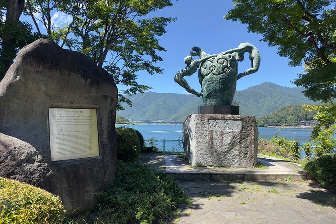 Mt. Fuji, Cherry Blossom & Shiba Sakura Pvt. Day Tour - Oshino Hakkai: World Heritage Scenery and Water-Edge Walks