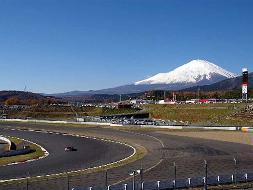 Mt. Fuji Drive Tour (Includes Visit to Local Speedway) - Lunch and the rhythm of a tight private day