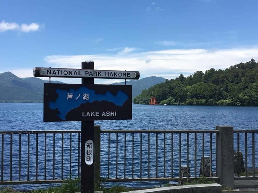 Mt Fuji Hakone/Enoshima Tour:Optional Ropeway/Lake Ashi Boat - Hakone Pirate Ship Cruise, a Themed Ride With Real Deck Time