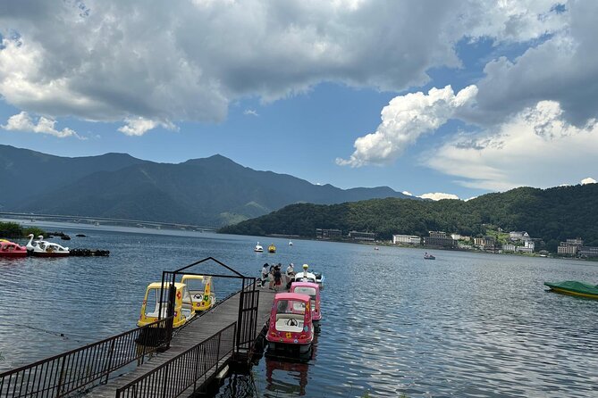 Mt. Fuji, Hakone Full-Day Private Tour with English Driver - Chureito Pagoda: 400 Steps to a Peace Memorial View
