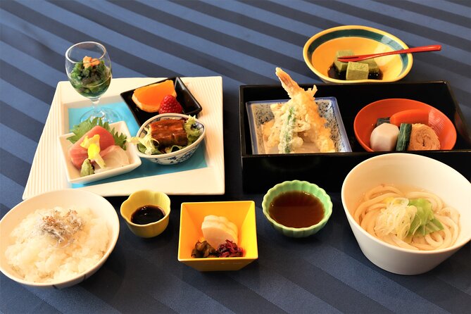 Mt. Fuji, Oishi Park & Arakurayama Pagoda Bus Tour with Lunch - Arakurayama Sengen Park and the Chureito Pagoda stairs