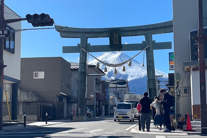 Mt FUJI - Panoramic Tour w/ Hoto Lunch, JP Sake & Onsen tatto OK! - Saiko Iyashi-no-Sato Nemba and Kanadorii: Village Charm Plus a Shrine Gate Moment