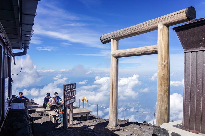 Mt Fuji Private Day Tour from Tokyo with English Speaking Driver - Stop 2: Mt Fuji Subaru Line 5th Station, What You Should Expect