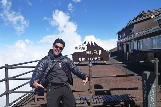 Mt Fuji Private Day Tour from Tokyo with English Speaking Driver - Stop 4: Oishi Park for Fuji and Lake at the Same Time