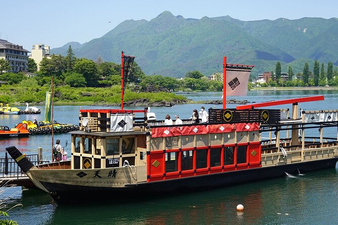 Mt.Fuji Private SightSeeing Day Tour (From Tokyo) - Lake Kawaguchiko for Fuji Views, Oishi Park for Panoramas and Snacks