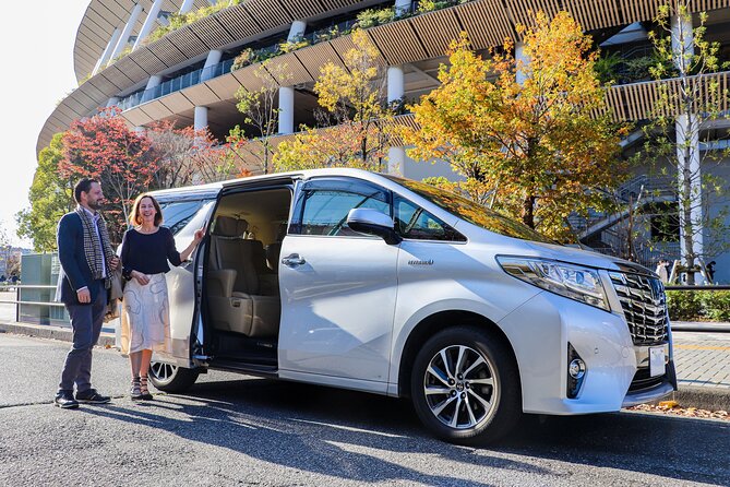 MT. FUJI/ Private Tour delivered and guided by a top-tier driver - Kosaku Kawaguchiko (houtou): make lunch a Yamanashi moment