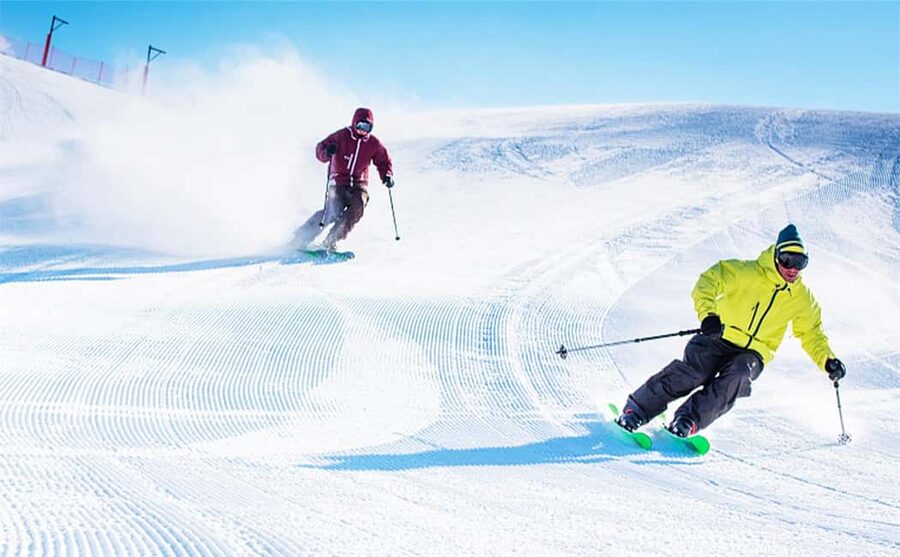 Mt. Fuji Skiing Experience- YETI Ski Resort & Onsen Day Trip - YETI Ski Resort: what the 4-hour ski window really feels like