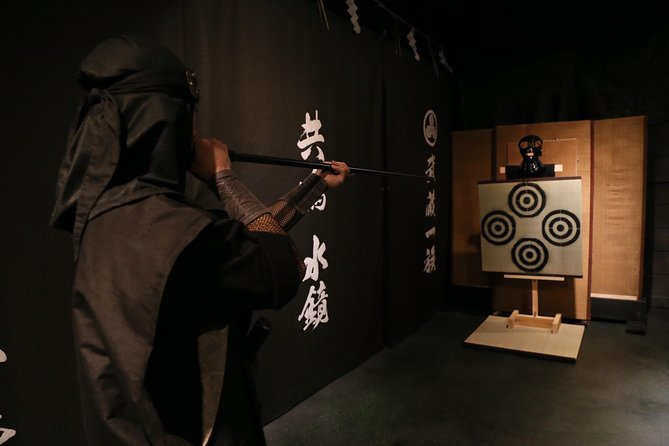 Ninja Lesson in Tokyo – 1 Hour Hands-On with Japanese Master - What you do in the full 1 hour: Kuji-In to weapon drills