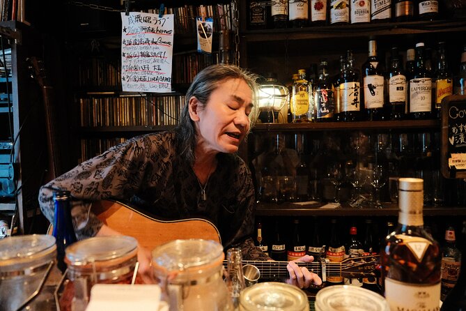 Private Bar Hopping Tour in Shinjuku Golden Gai - Golden Gai bar visit #2: actor owner, a different kind of vibe