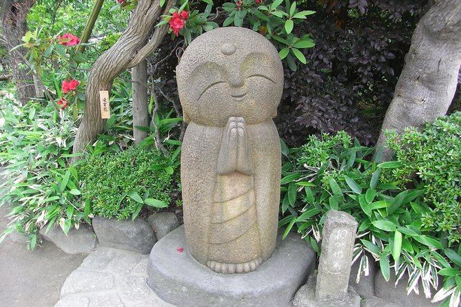 Private Car Tour to see Highlights of Kamakura, Enoshima, Yokohama from Tokyo - Kencho-ji and Engaku-ji: the zen gate experience plus Ozu’s connection