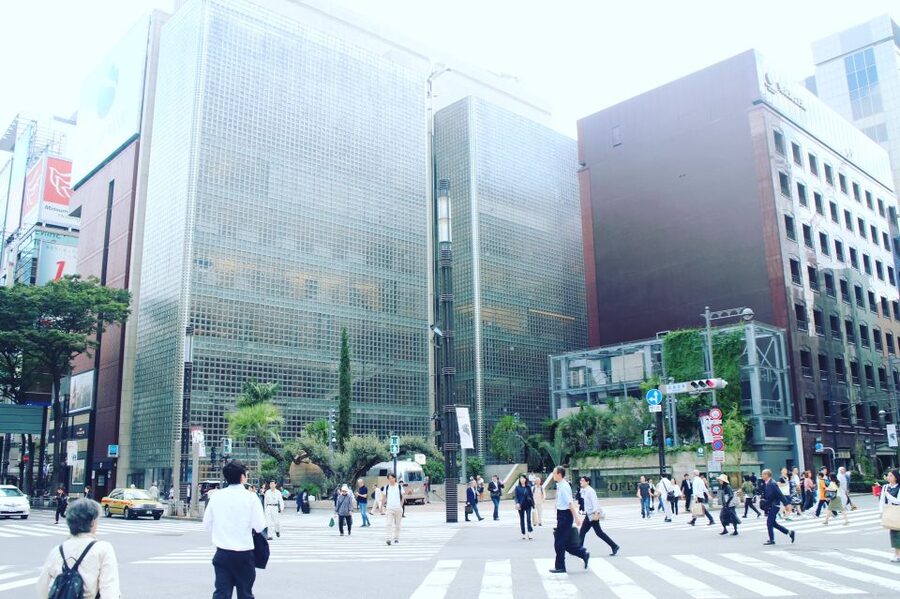 Private Ginza Architecture Tour - Kabuki Theatre (2013): modern construction that respects the past