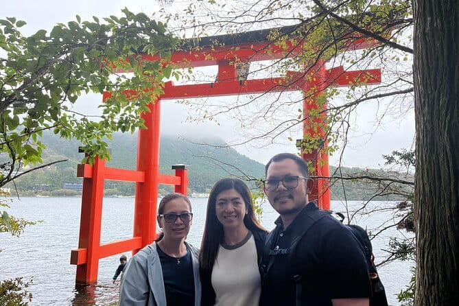 Private Hakone Half-day Car Tour with Hotel Pickup - Local Guide - Old Tokaidō, Hakone Checkpoint, and cedar shade on the Old Road