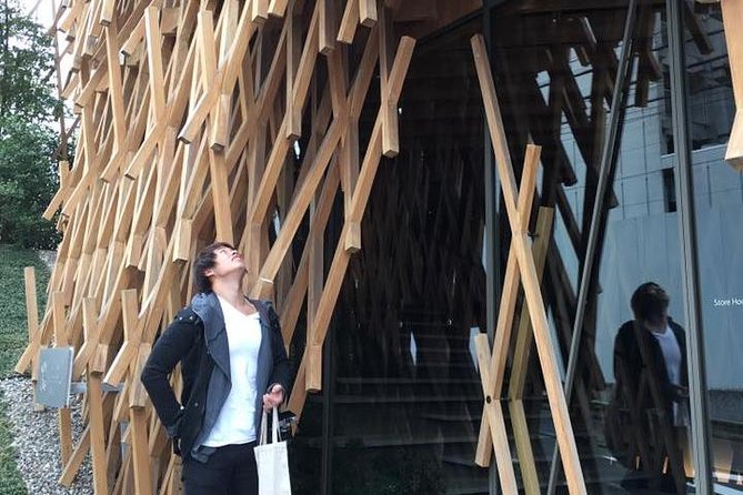 Private Harajuku Omotesando Architecture Walking Tour - How the private guide changes everything