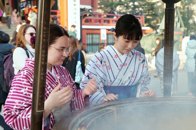 Private Kimono Photo Shooting tour at Asakusa by Local Japanese - How the private kimono photo shoot runs in 1 hour 30 minutes