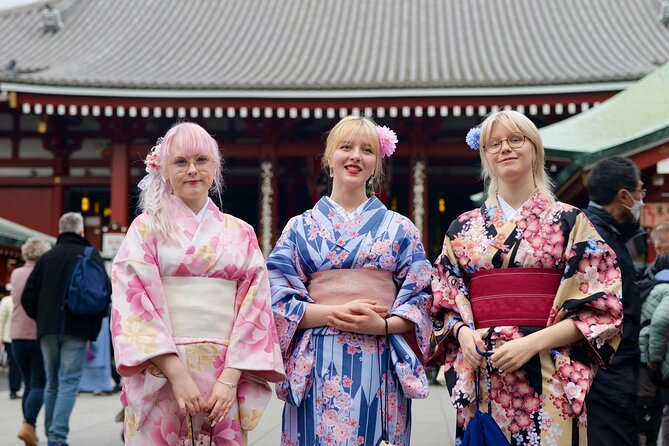 Private Kimono photo shooting tour in ancient city Kamakura - Tsurugaoka Hachimangu Shrine: The Iconic Approach With Photo-Friendly Breaks