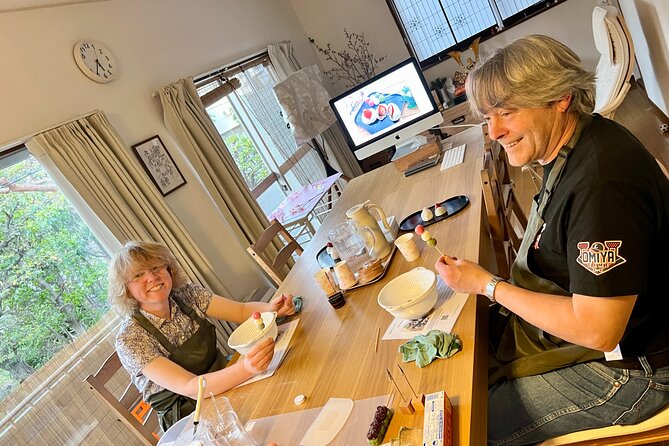 Private Mochi Sweets Making class near Shibuya area - The cultural stories: why mochi shows up in Japanese life
