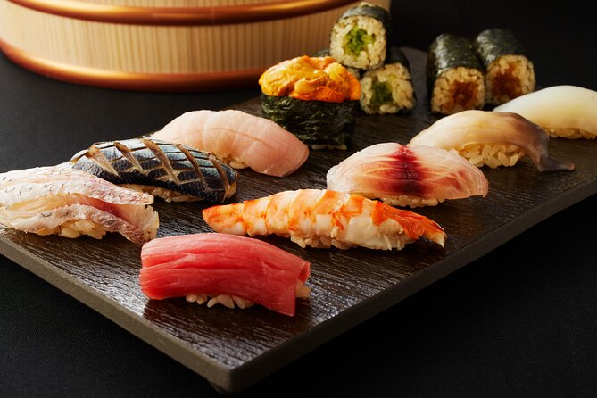 【Private】Premium Fish filletting sushi making course - A private Tokyo studio class, not a big group show