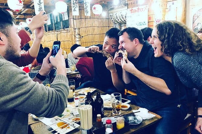 [Private]Shinjuku Golden Gai Bar Hopping w/ Japanese Local Guide - Shinjuku Golden Gai: Bar Hopping With a Built-In Variety Plan