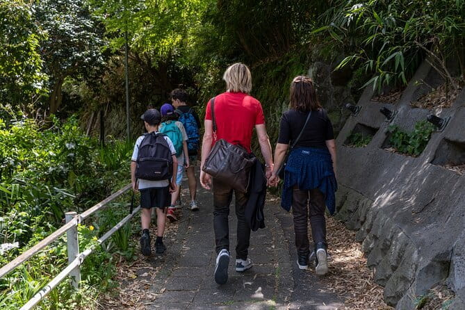 Private Tour in Kamakura: Matcha Tea Tasting & Photo Session - Hokoku-ji bamboo forest: where timing and framing matter