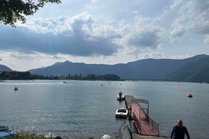 Private tour - Scenic Fuji Escape: Hakone, Peace Park & More - Hakone-machi: Ropeway, Lake Ashi Torii, and Owakudani Valley Atmosphere