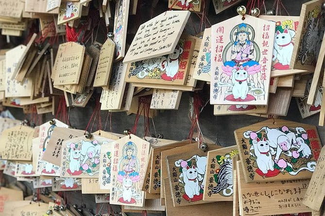 Private Tour - Thousands of lucky cats! Go by tram, Gotokuji Tour - Finding Your Starting Point at Sangenjaya Station