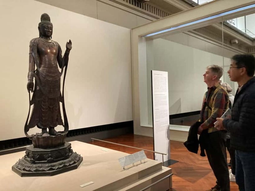 Private Tour Through the Tokyo National Museum & Ukiyo-e - Finding the meeting point near FamilyMart on Ueno Park’s edge